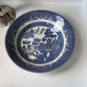 4 CHURCHILL England Blue and White Porcelain Dinner Plate